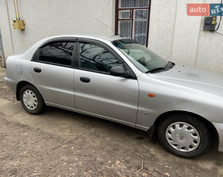 Сірий Деу Ланос, об'ємом двигуна 1.5 л та пробігом 235 тис. км за 2000 $, фото 2 на Automoto.ua
