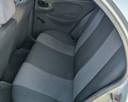 Деу Ланос 2004 у Старокостянтинів на Automoto.ua Сірий Деу Ланос, об'ємом двигуна 1.5 л та пробігом 183 тис. км за 2100 $, фото 14 на Automoto.ua