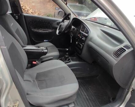 Серый Дэу Ланос, объемом двигателя 1.6 л и пробегом 280 тыс. км за 2700 $, фото 3 на Automoto.ua