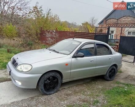 Серый Дэу Ланос, объемом двигателя 1.6 л и пробегом 224 тыс. км за 2000 $, фото 6 на Automoto.ua