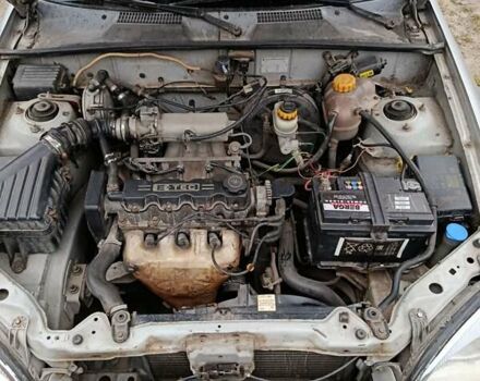 Сірий Деу Ланос, об'ємом двигуна 1.5 л та пробігом 257 тис. км за 1999 $, фото 9 на Automoto.ua