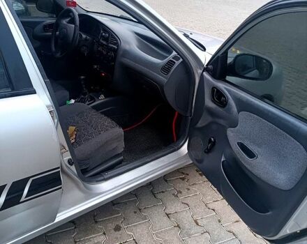 Дэу Ланос 2005 в Черновцах на Automoto.ua Серый Дэу Ланос, объемом двигателя 1.3 л и пробегом 333 тыс. км за 1999 $, фото 4 на Automoto.ua