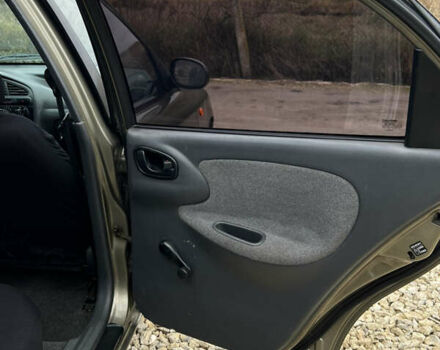 Сірий Деу Ланос, об'ємом двигуна 1.5 л та пробігом 210 тис. км за 2490 $, фото 21 на Automoto.ua