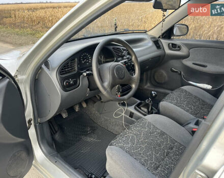 Сірий Деу Ланос, об'ємом двигуна 1.5 л та пробігом 110 тис. км за 1650 $, фото 24 на Automoto.ua
