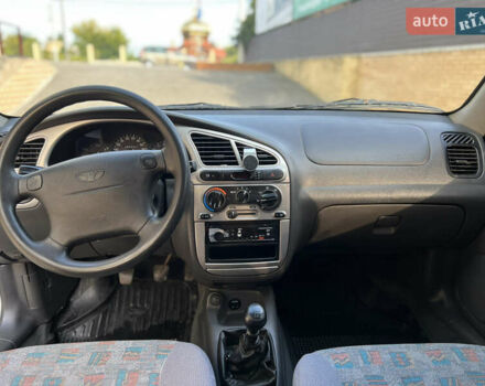 Сірий Деу Ланос, об'ємом двигуна 1.6 л та пробігом 225 тис. км за 2900 $, фото 17 на Automoto.ua