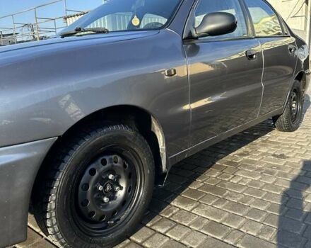 Сірий Деу Ланос, об'ємом двигуна 1.5 л та пробігом 394 тис. км за 1800 $, фото 3 на Automoto.ua