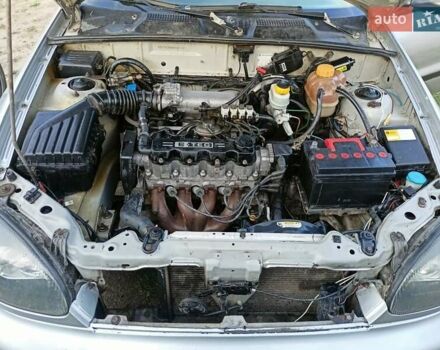 Сірий Деу Ланос, об'ємом двигуна 1.5 л та пробігом 300 тис. км за 1750 $, фото 5 на Automoto.ua