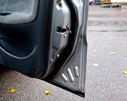 Сірий Деу Ланос, об'ємом двигуна 1.5 л та пробігом 201 тис. км за 3500 $, фото 2 на Automoto.ua