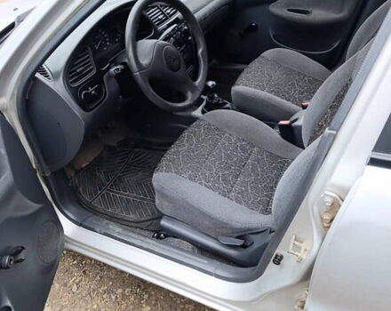 Серый Дэу Ланос, объемом двигателя 1.5 л и пробегом 270 тыс. км за 2000 $, фото 5 на Automoto.ua