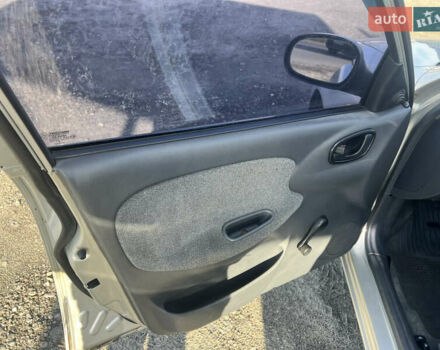 Деу Ланос 2006 у Києві на Automoto.ua Сірий Деу Ланос, об'ємом двигуна 1.5 л та пробігом 205 тис. км за 1950 $, фото 20 на Automoto.ua