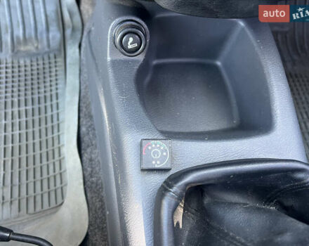 Деу Ланос 2006 у Києві на Automoto.ua Сірий Деу Ланос, об'ємом двигуна 1.5 л та пробігом 205 тис. км за 1950 $, фото 26 на Automoto.ua