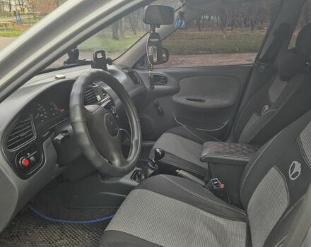 Сірий Деу Ланос, об'ємом двигуна 1.5 л та пробігом 243 тис. км за 3200 $, фото 4 на Automoto.ua