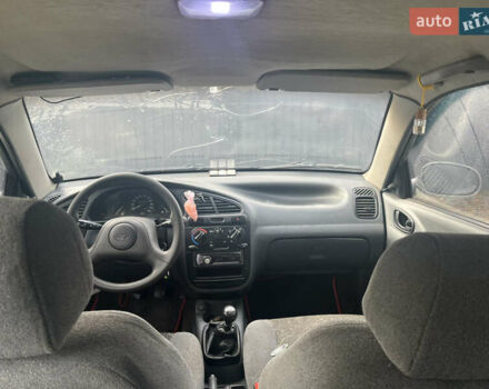 Сірий Деу Ланос, об'ємом двигуна 1.39 л та пробігом 220 тис. км за 2200 $, фото 5 на Automoto.ua