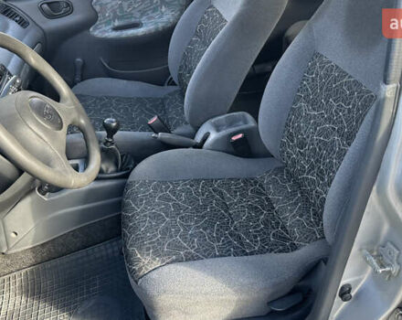 Сірий Деу Ланос, об'ємом двигуна 1.5 л та пробігом 240 тис. км за 1550 $, фото 5 на Automoto.ua