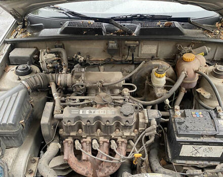 Сірий Деу Ланос, об'ємом двигуна 1.5 л та пробігом 241 тис. км за 1500 $, фото 5 на Automoto.ua