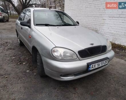 Сірий Деу Ланос, об'ємом двигуна 1.5 л та пробігом 271 тис. км за 2000 $, фото 1 на Automoto.ua