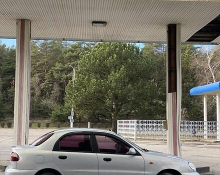 Серый Дэу Ланос, объемом двигателя 1.5 л и пробегом 278 тыс. км за 2000 $, фото 4 на Automoto.ua