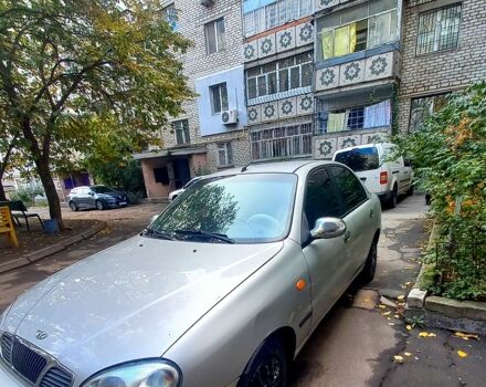 Серый Дэу Ланос, объемом двигателя 1.5 л и пробегом 300 тыс. км за 1300 $, фото 1 на Automoto.ua