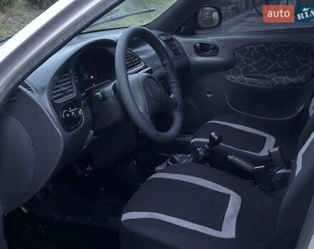 Деу Ланос 2007 у Дрогобичі на Automoto.ua Сірий Деу Ланос, об'ємом двигуна 1.5 л та пробігом 184 тис. км за 1999 $, фото 40 на Automoto.ua