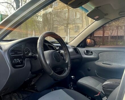 Серый Дэу Ланос, объемом двигателя 1.5 л и пробегом 300 тыс. км за 2150 $, фото 2 на Automoto.ua