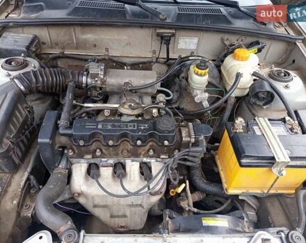 Серый Дэу Ланос, объемом двигателя 1.5 л и пробегом 135 тыс. км за 1700 $, фото 3 на Automoto.ua