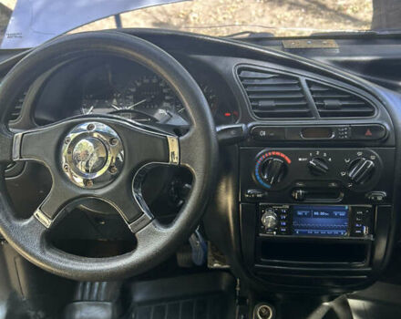 Сірий Деу Ланос, об'ємом двигуна 1.5 л та пробігом 290 тис. км за 2000 $, фото 4 на Automoto.ua