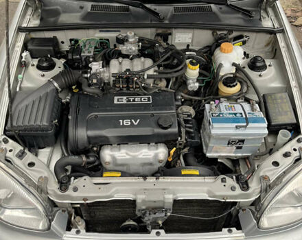 Серый Дэу Ланос, объемом двигателя 1.6 л и пробегом 250 тыс. км за 3000 $, фото 15 на Automoto.ua