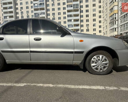 Сірий Деу Ланос, об'ємом двигуна 1.5 л та пробігом 229 тис. км за 2499 $, фото 2 на Automoto.ua