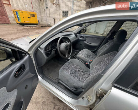 Деу Ланос 2007 у Чернігові на Automoto.ua Сірий Деу Ланос, об'ємом двигуна 1.5 л та пробігом 73 тис. км за 3900 $, фото 10 на Automoto.ua