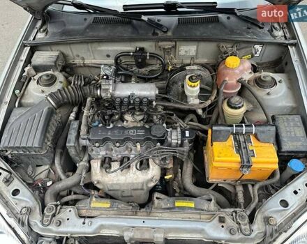 Деу Ланос 2007 у Києві на Automoto.ua Сірий Деу Ланос, об'ємом двигуна 1.5 л та пробігом 193 тис. км за 2600 $, фото 7 на Automoto.ua