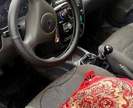 Деу Ланос 2007 у Александрие на Automoto.ua Сірий Деу Ланос, об'ємом двигуна 1.5 л та пробігом 0 тис. км за 1540 $, фото 4 на Automoto.ua