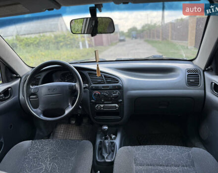 Сірий Деу Ланос, об'ємом двигуна 1.6 л та пробігом 215 тис. км за 2450 $, фото 6 на Automoto.ua