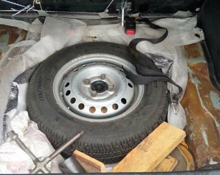 Сірий Деу Ланос, об'ємом двигуна 1.39 л та пробігом 135 тис. км за 2800 $, фото 4 на Automoto.ua