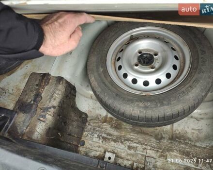 Серый Дэу Ланос, объемом двигателя 1.5 л и пробегом 180 тыс. км за 2500 $, фото 5 на Automoto.ua