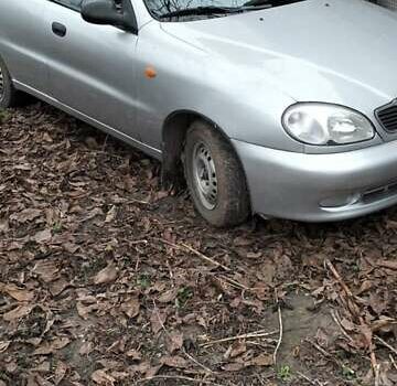 Серый Дэу Ланос, объемом двигателя 1.5 л и пробегом 280 тыс. км за 2000 $, фото 3 на Automoto.ua