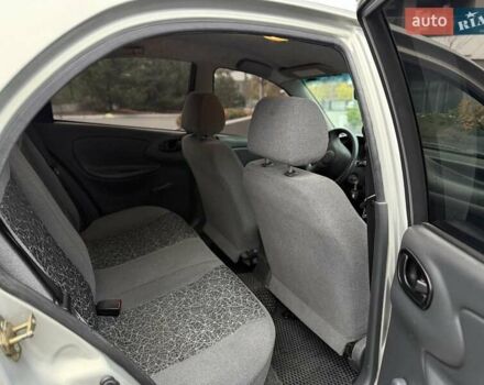 Сірий Деу Ланос, об'ємом двигуна 1.5 л та пробігом 75 тис. км за 3300 $, фото 6 на Automoto.ua