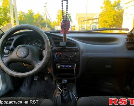 Сірий Деу Ланос, об'ємом двигуна 1.4 л та пробігом 98 тис. км за 2500 $, фото 4 на Automoto.ua