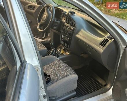 Сірий Деу Ланос, об'ємом двигуна 1.5 л та пробігом 240 тис. км за 3400 $, фото 2 на Automoto.ua