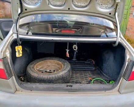 Сірий Деу Ланос, об'ємом двигуна 1.5 л та пробігом 240 тис. км за 1900 $, фото 4 на Automoto.ua