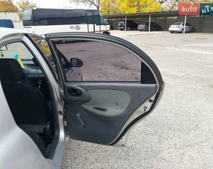 Серый Дэу Ланос, объемом двигателя 1.5 л и пробегом 179 тыс. км за 2000 $, фото 18 на Automoto.ua