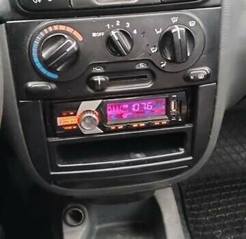 Серый Дэу Ланос, объемом двигателя 1.5 л и пробегом 280 тыс. км за 2000 $, фото 5 на Automoto.ua