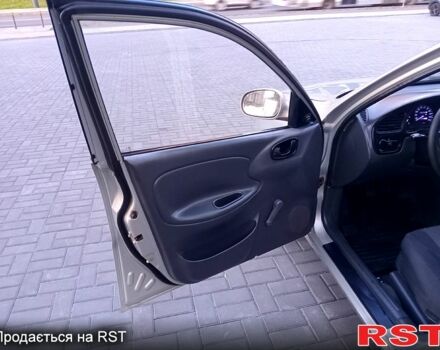 Сірий Деу Ланос, об'ємом двигуна 1.4 л та пробігом 118 тис. км за 2500 $, фото 4 на Automoto.ua