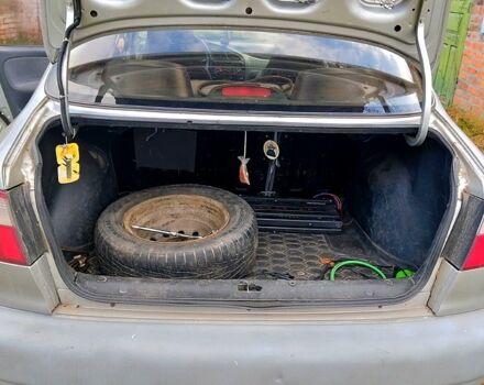 Сірий Деу Ланос, об'ємом двигуна 1.5 л та пробігом 240 тис. км за 1900 $, фото 5 на Automoto.ua