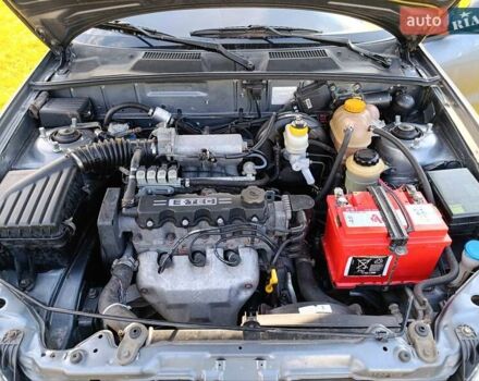 Серый Дэу Ланос, объемом двигателя 1.5 л и пробегом 243 тыс. км за 2850 $, фото 4 на Automoto.ua