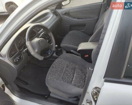 Деу Ланос 2011 у Дніпро (Дніпропетровську) на Automoto.ua Сірий Деу Ланос, об'ємом двигуна 1.5 л та пробігом 235 тис. км за 2100 $, фото 2 на Automoto.ua