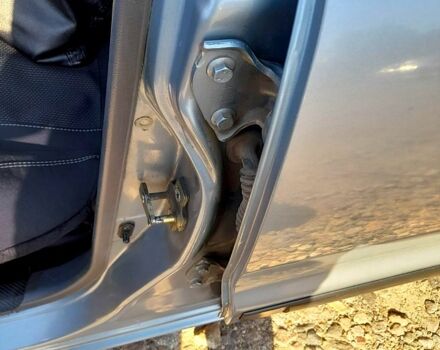 Сірий Деу Ланос, об'ємом двигуна 1.5 л та пробігом 285 тис. км за 2200 $, фото 3 на Automoto.ua