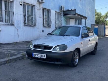 Дэу Ланос 1998 в Каменское - Днепродзержинск на Automoto.ua Серый Дэу Ланос, объемом двигателя 1.5 л и пробегом 272 тыс. км за 1050 $, фото 1 на Automoto.ua