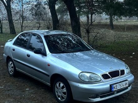 Деу Ланос 2001 у Дніпро (Дніпропетровську) на Automoto.ua Сірий Деу Ланос, об'ємом двигуна 1.6 л та пробігом 301 тис. км за 2199 $, фото 1 на Automoto.ua