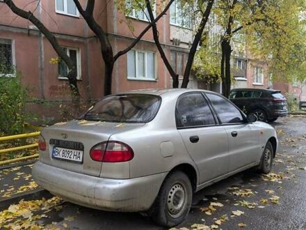 Дэу Ланос 2002 в Ровно на Automoto.ua Серый Дэу Ланос, объемом двигателя 1.35 л и пробегом 327 тыс. км за 1200 $, фото 1 на Automoto.ua