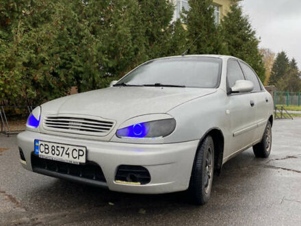 Дэу Ланос 2003 в Семеновке на Automoto.ua Серый Дэу Ланос, объемом двигателя 1.5 л и пробегом 262 тыс. км за 3000 $, фото 1 на Automoto.ua